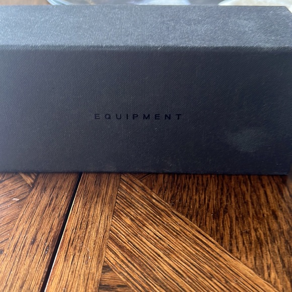 Equipment matte black cat eye sunglasses - Picture 6 of 7